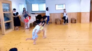 일본 유치원의 흔한 일상.gif 이미지 2