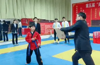 중국의 태권도 도장 모습들.gif 이미지 6