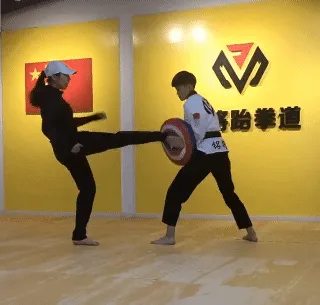 중국의 태권도 도장 모습들.gif 이미지 12