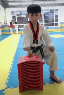 중국의 태권도 도장 모습들.gif 이미지 13