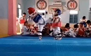 중국의 태권도 도장 모습들.gif 이미지 14