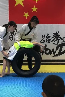 중국의 태권도 도장 모습들.gif 이미지 16