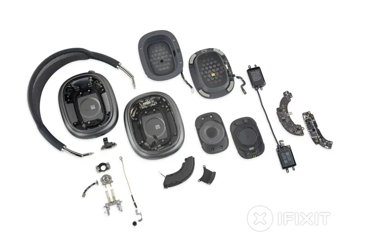 iFixit의 AirPods 맥스 분해, 소니와 Bose 헤드폰 '장난감처럼' 보이게 만들어 이미지 1