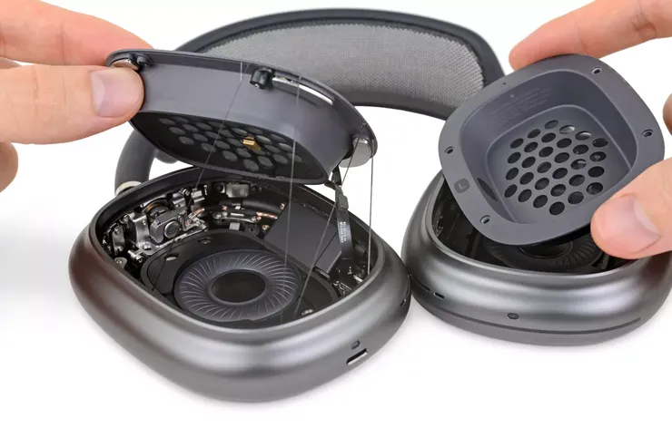 iFixit의 AirPods 맥스 분해, 소니와 Bose 헤드폰 '장난감처럼' 보이게 만들어 이미지 3