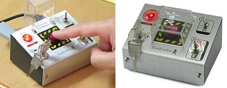 big-red-button-doomsday-device-usb-hub-xl.jpg