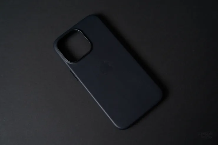 jh-blog-iphone-13-pro-leather-case-008.jpg