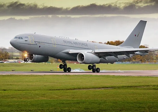 sustainable-aviation-fuel-on-voyager-trial.jpg
