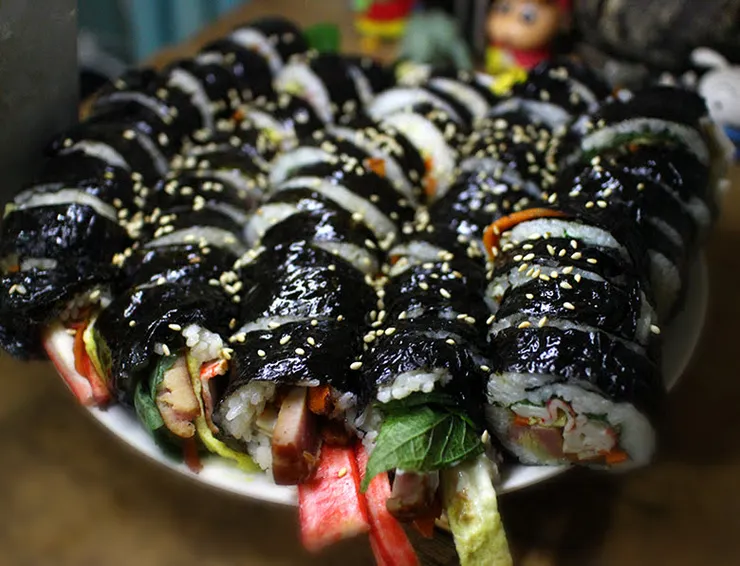 kimbab1.jpg