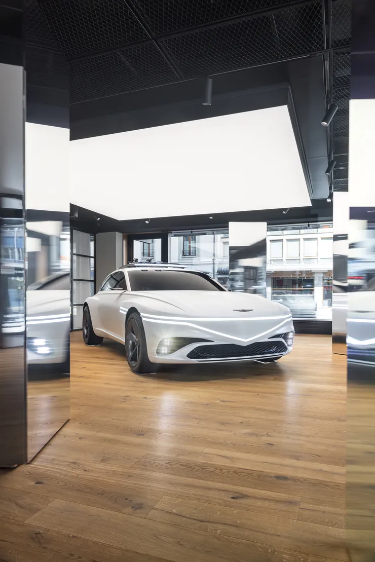 genesisshowcasesxsnowspeediumgv70snowatgenesisstudiogeneva-52.jpg