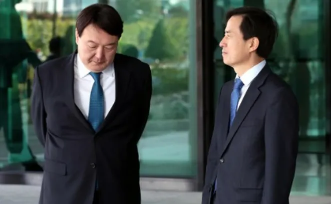 조은석2.png