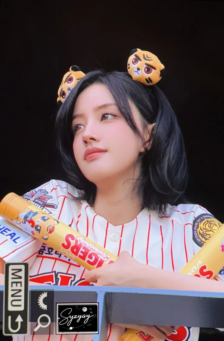 GxBM_2kaIAAj_86.jpg