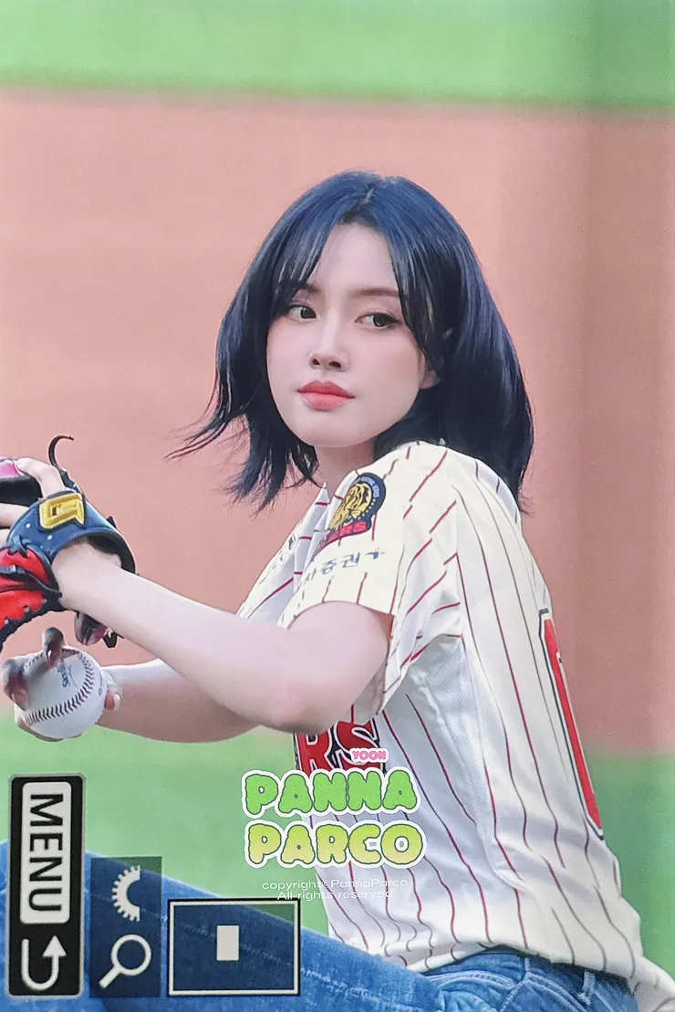 GxBAFHxWIAAMmOz.jpg