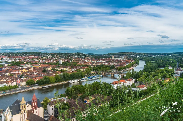 CHM02810-HDR.jpg