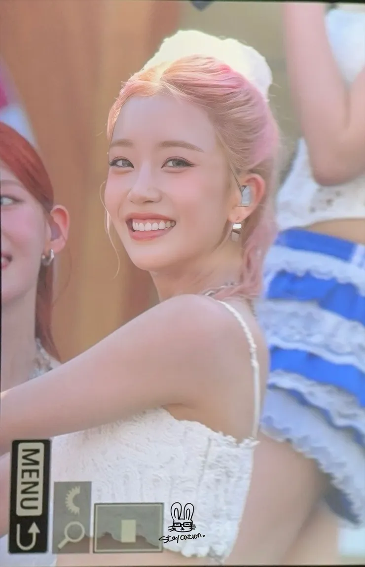 GxFgDSyagAAaJXT.jpg