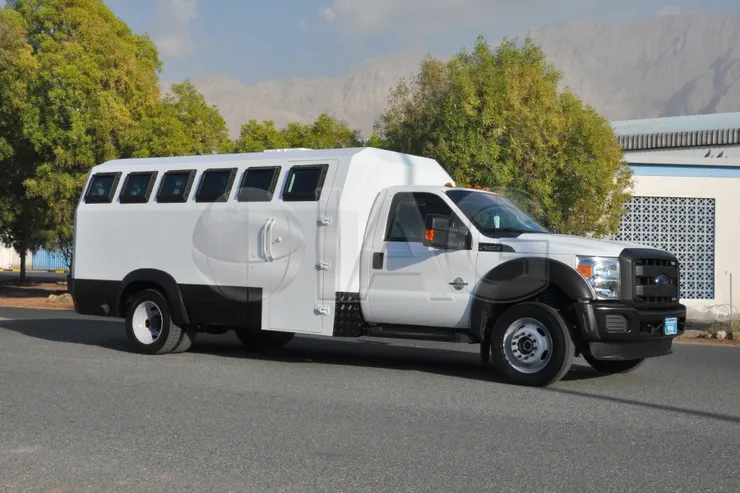 F550-Passenger-Bus-03.jpg