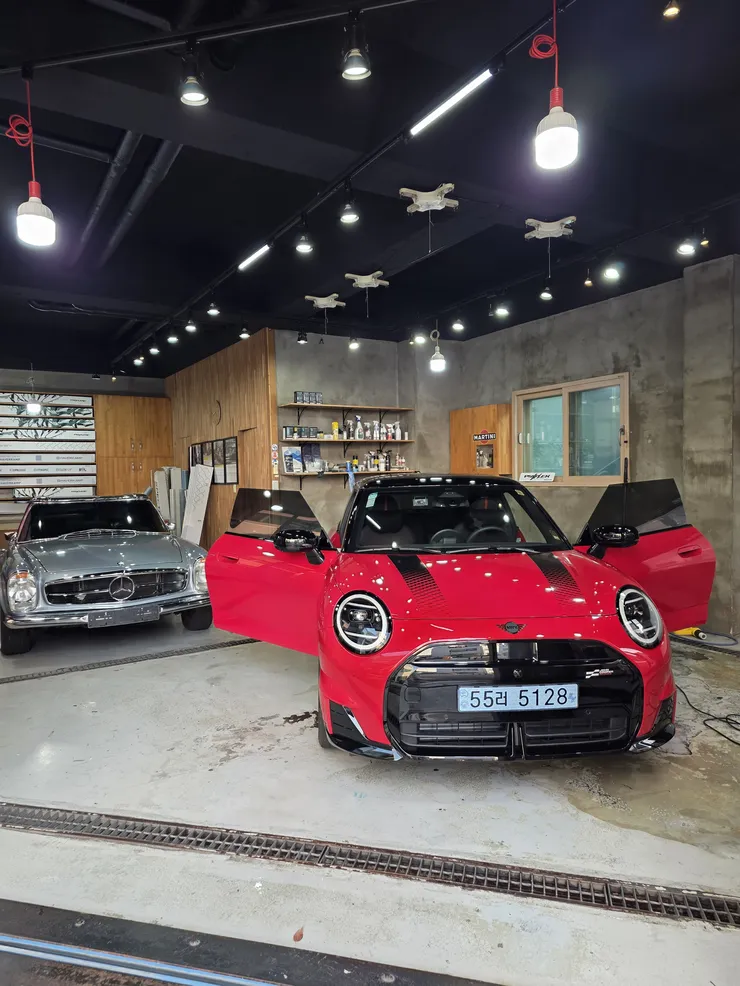 jcw2.jpeg