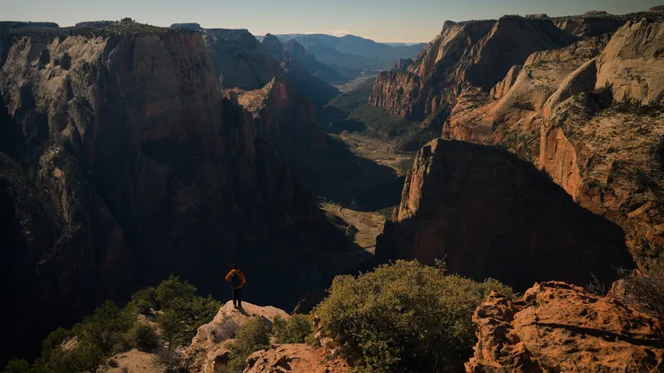 Zion_Ep_01.00_01_52_17.Still090.jpg