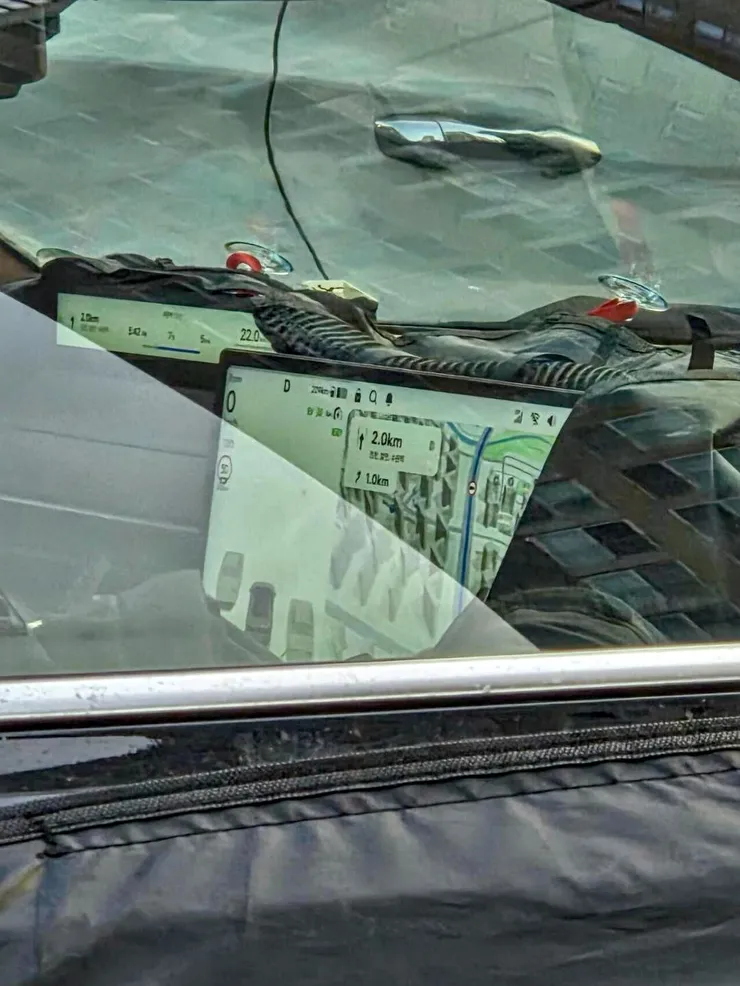 hyundai-grandeur-facelift-interior-leaked-2.jpg