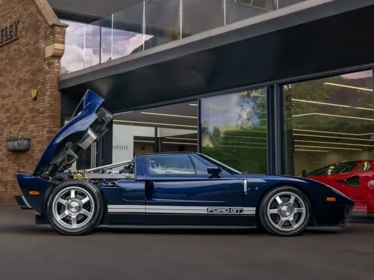 2006-ford-gt-for-sale-4.jpg
