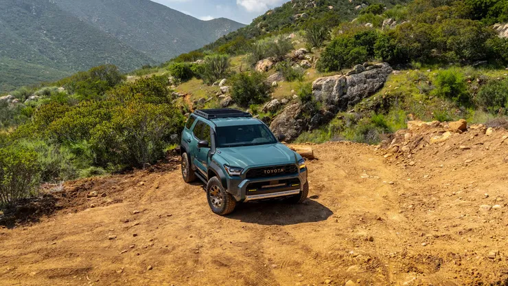 2025-toyota-4runner-trailhunter-front-three-quarter-from-above.jpg