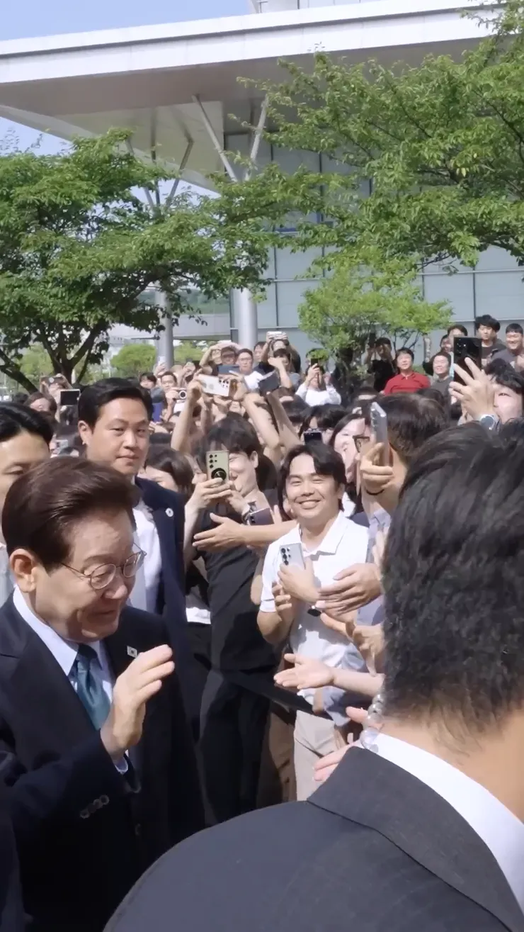 videoframe_27816.png