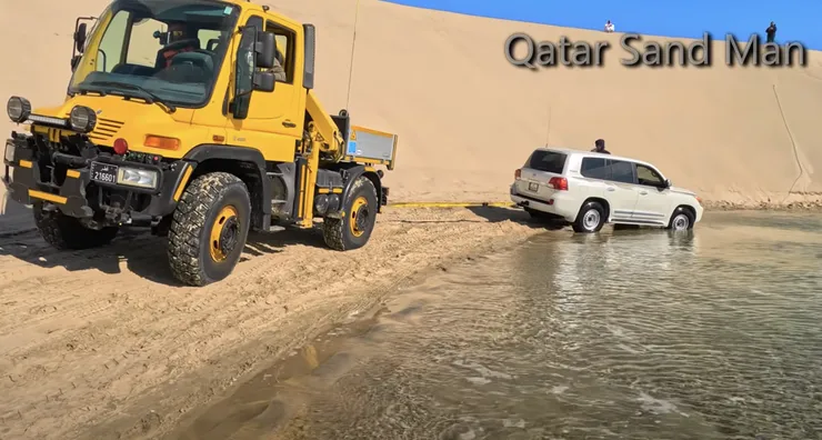 toyota-land-cruiser-needs-to-be-fished-out-of-the-water-but-the-landscape-is-nice_20.jpg
