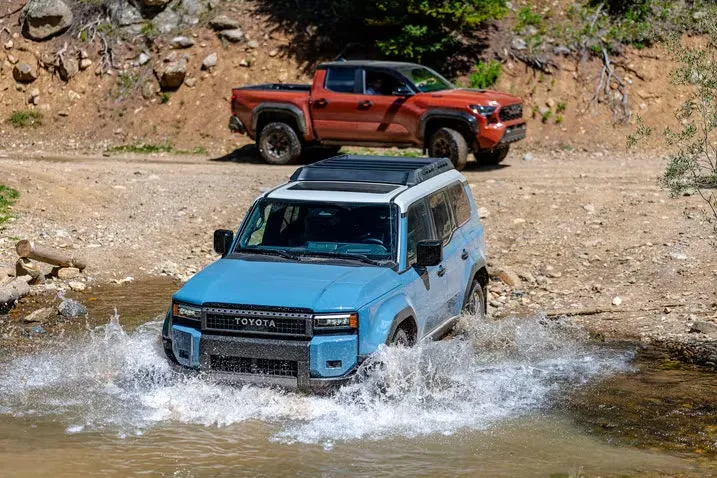 Destination-Outdoor-Toyota-171_717.jpg