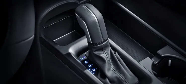 avante_features_modern_artificial_leather_transmission_knob.jpg