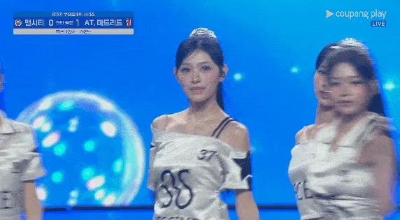 리센느의 축구장 공연과 이강인과의 만남 이미지 3