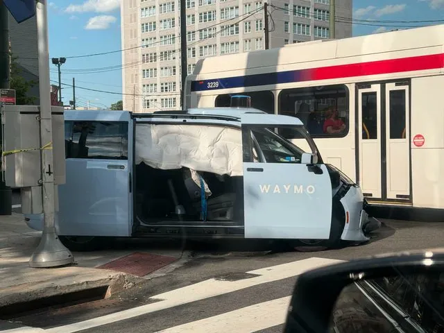 흔한 웨이모 자율주행 사고 이미지 1