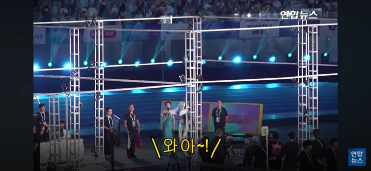 중국에서 열린 휴머노이드 로봇 운동회 이미지 7