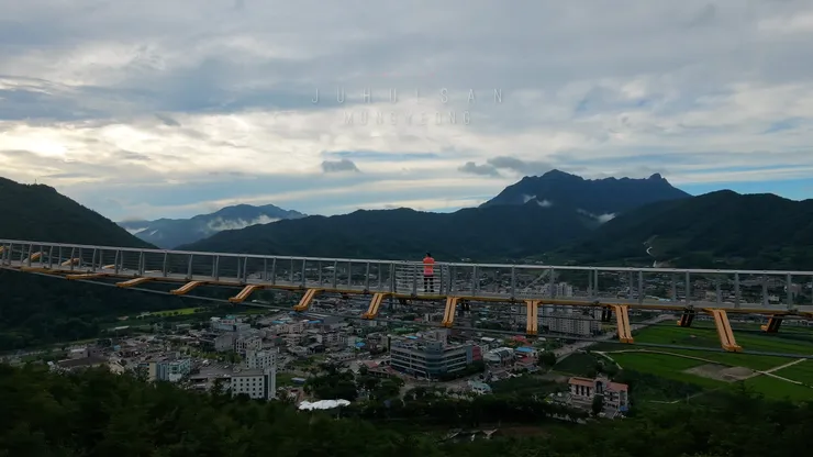 DJI_20260808184824_0003_D_joined_stabilized.00_21_02_27.Still015.jpg