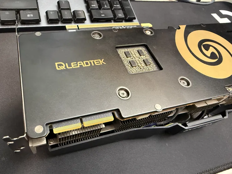 05_backplate.jpg
